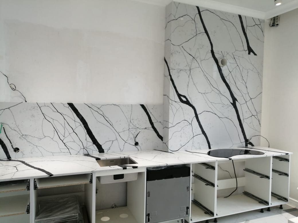 Готовое изделие. Кухня. Avant Quartz 7300 Калакатта Аяччо. Фото 1