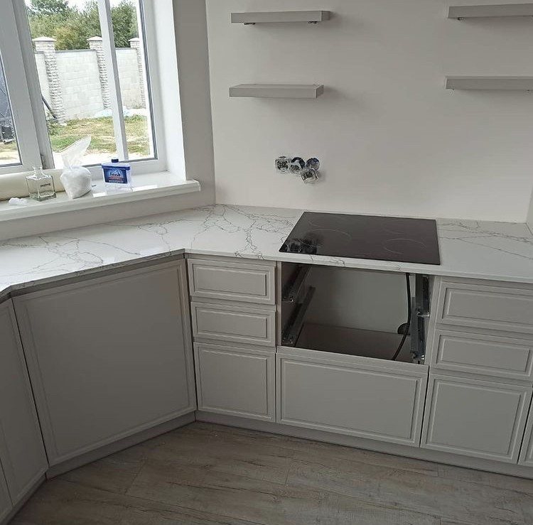 Готовое изделие. Кухня. Avant Quartz 7470 Калакатта Беарн. Фото 2