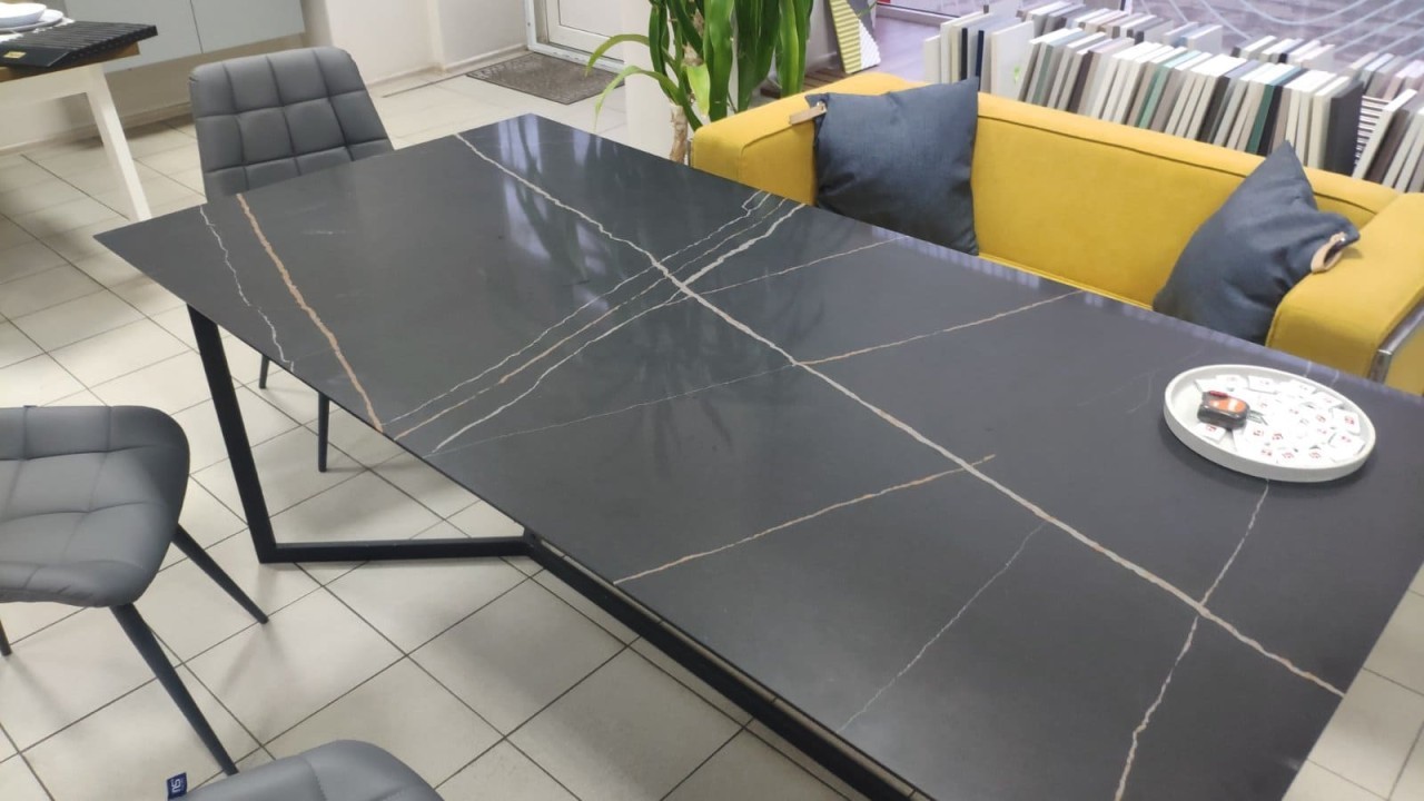 Готовое изделие. Жилые помещения. Avant Quartz 7700 Калакатта Марсель