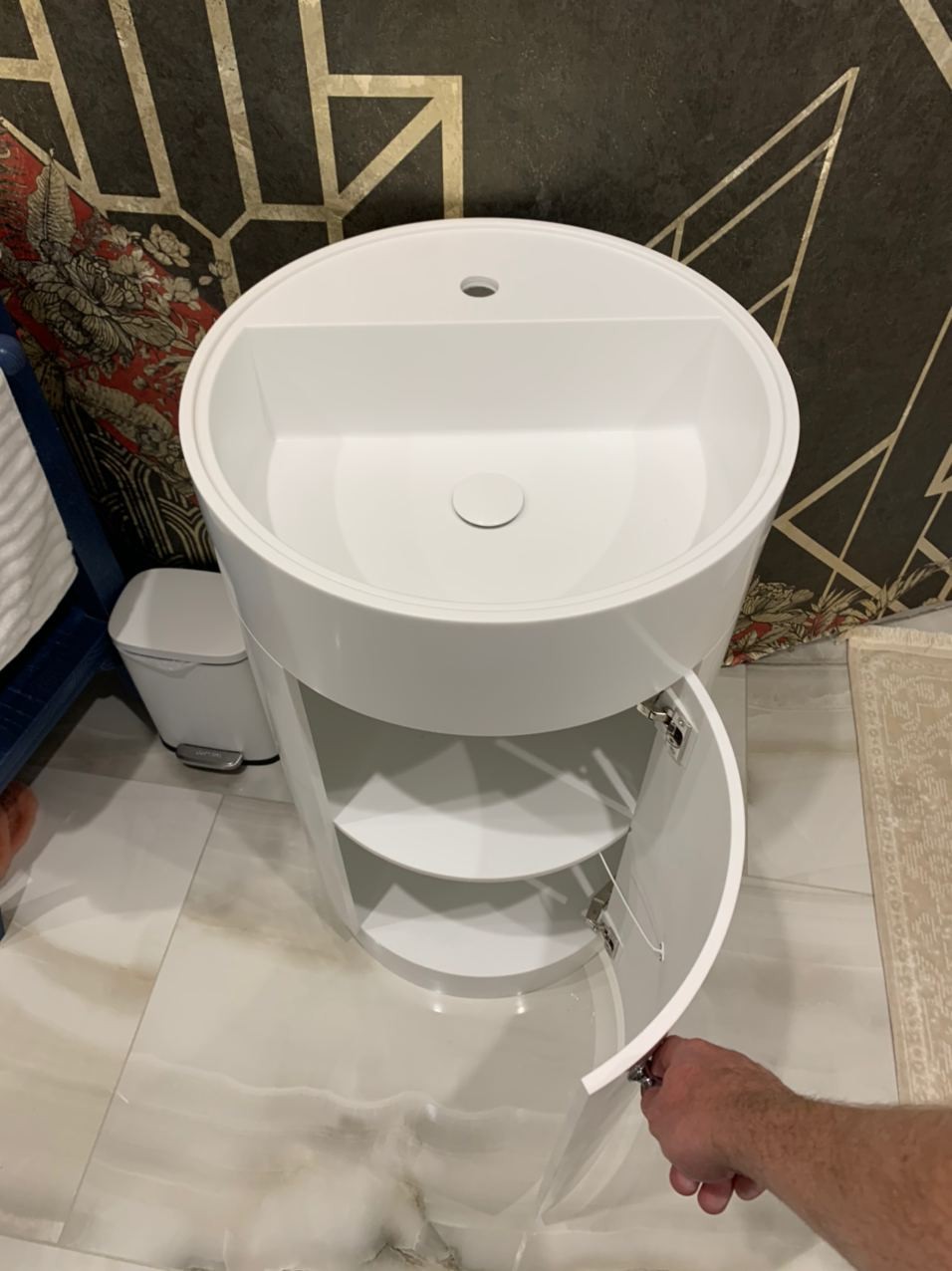 Готовое изделие. Мойка. GRANDEX P-104 Pure White. Фото 1