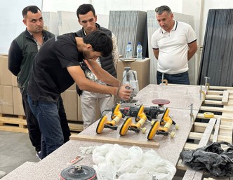 30 - sentabr kuni biz akril toshni qayta ishlash sohasida malaka oshirdik