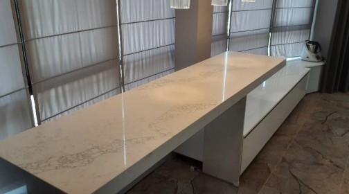 Готовое изделие. Yashash joylari. Avant Quartz 7100 Statuario Lille