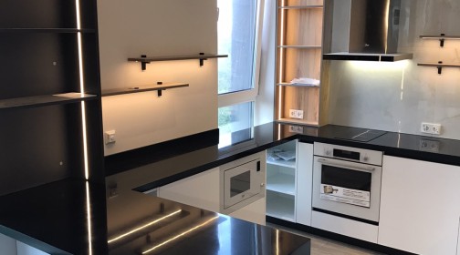 Готовое изделие. Oshxona. Avant Quartz 1030 Бержерак
