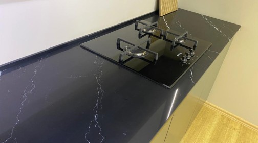 Готовое изделие. Кухня. Avant Quartz 7060 Калакатта Мон-Сен-Мишель