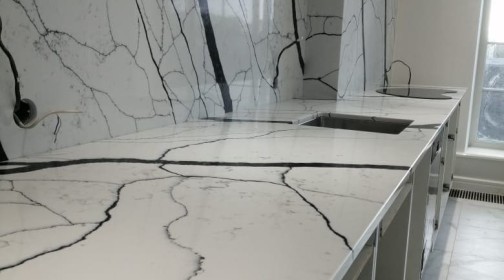 Готовое изделие. Кухня. Avant Quartz 7300 Калакатта Аяччо