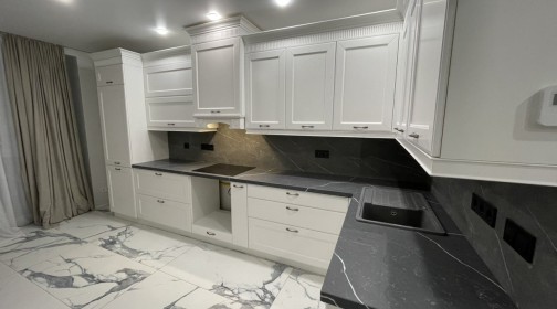 Готовое изделие. Кухня. Avant Quartz 7670 Калакатта Кассель