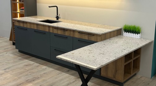 Готовое изделие. Кухня. Avant Quartz 9010 Корсика