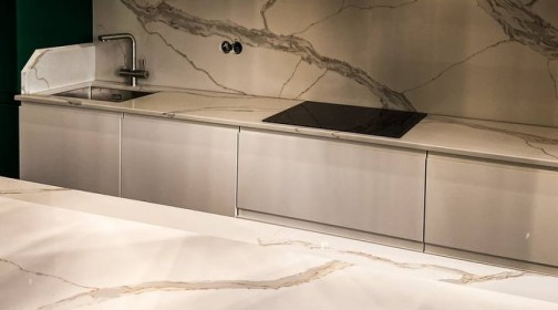 Готовое изделие. Oshxona. Noblle Quartz Q703 Calacatta Borghini